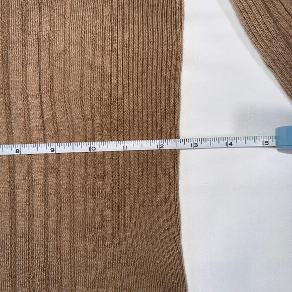 Y2K Liz Claiborne Career Tan Ribbed Knit Sweater Top Sz SM Gold Shoulder Button - Picture 4 of 7